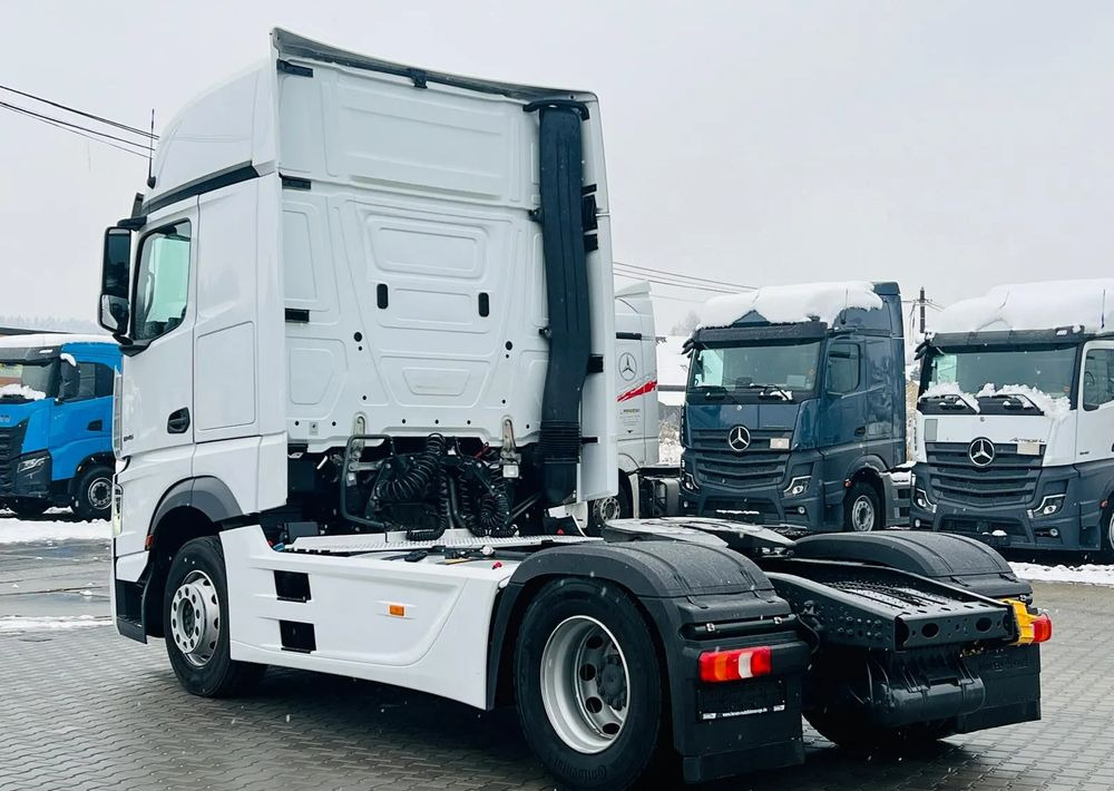 Mercedes-Benz Actros 1845/GIGA SPACE/Retarder olejowy/Klima Postojowa/Aktywny tempomat ACC/ - Gjysmë-kamion: foto 4 Mercedes-Benz Actros 1845/GIGA SPACE/Retarder olejowy/Klima Postojowa/Aktywny tempomat ACC/ - Gjysmë-kamion: foto 4