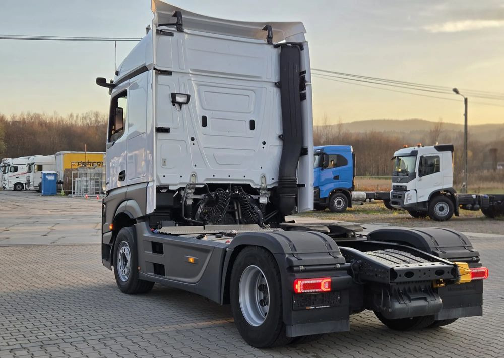 Mercedes-Benz Actros 1845/ Retarder olejowy/Klima Postojowa / Aktywny tempomat ACC/ - Gjysmë-kamion: foto 4 Mercedes-Benz Actros 1845/ Retarder olejowy/Klima Postojowa / Aktywny tempomat ACC/ - Gjysmë-kamion: foto 4