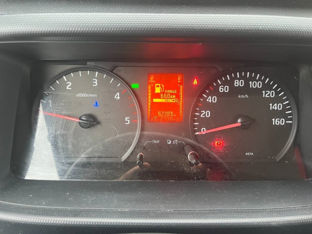 Nissan GSR B200PX - Ngritës me direk vertikal: foto 4 Nissan GSR B200PX - Ngritës me direk vertikal: foto 4