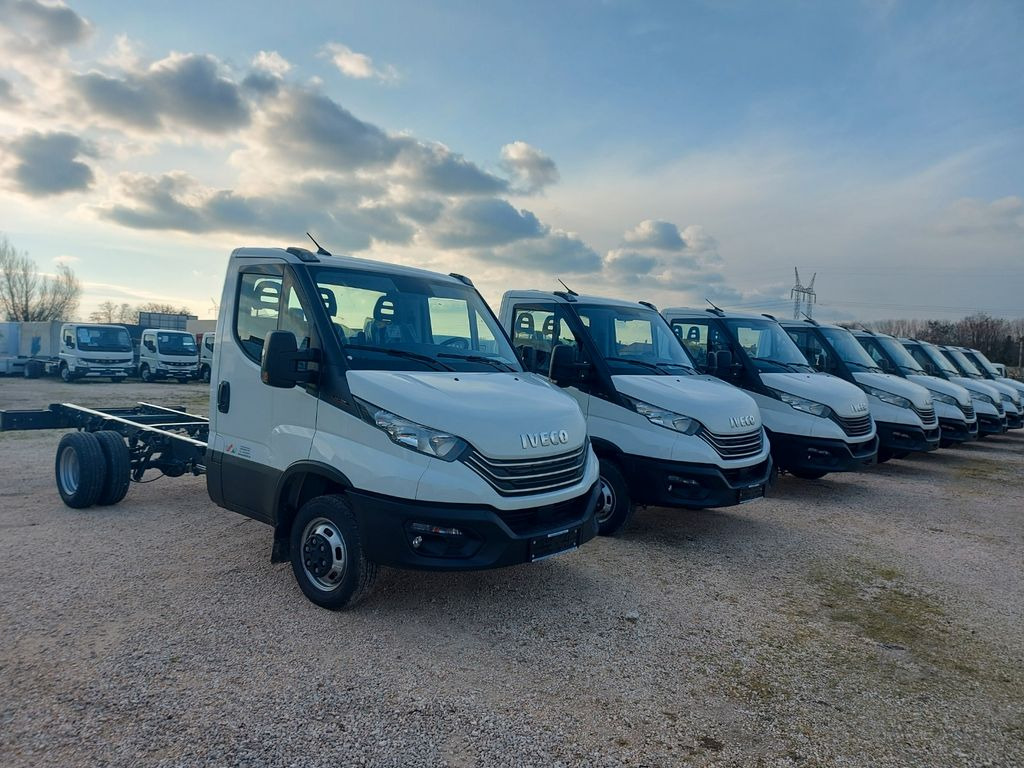 Iveco Daily 35C16 Fahrgestell Wählbar Aufbau Euro6E Iveco Daily 35C16 Fahrgestell Wählbar Aufbau Euro6E - Kamion kabinë-shasi, Kamion me vinç: foto 1 Iveco Daily 35C16 Fahrgestell Wählbar Aufbau Euro6E Iveco Daily 35C16 Fahrgestell Wählbar Aufbau Euro6E - Kamion kabinë-shasi, Kamion me vinç: foto 1