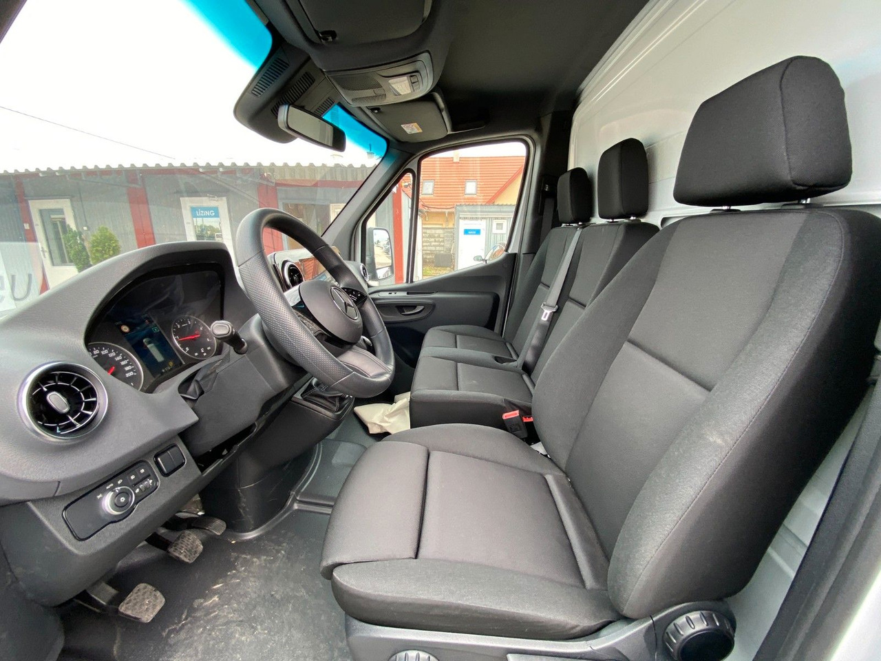 Kamioncine me kontinier Mercedes-Benz Sprinter 319 Koffer: foto 14