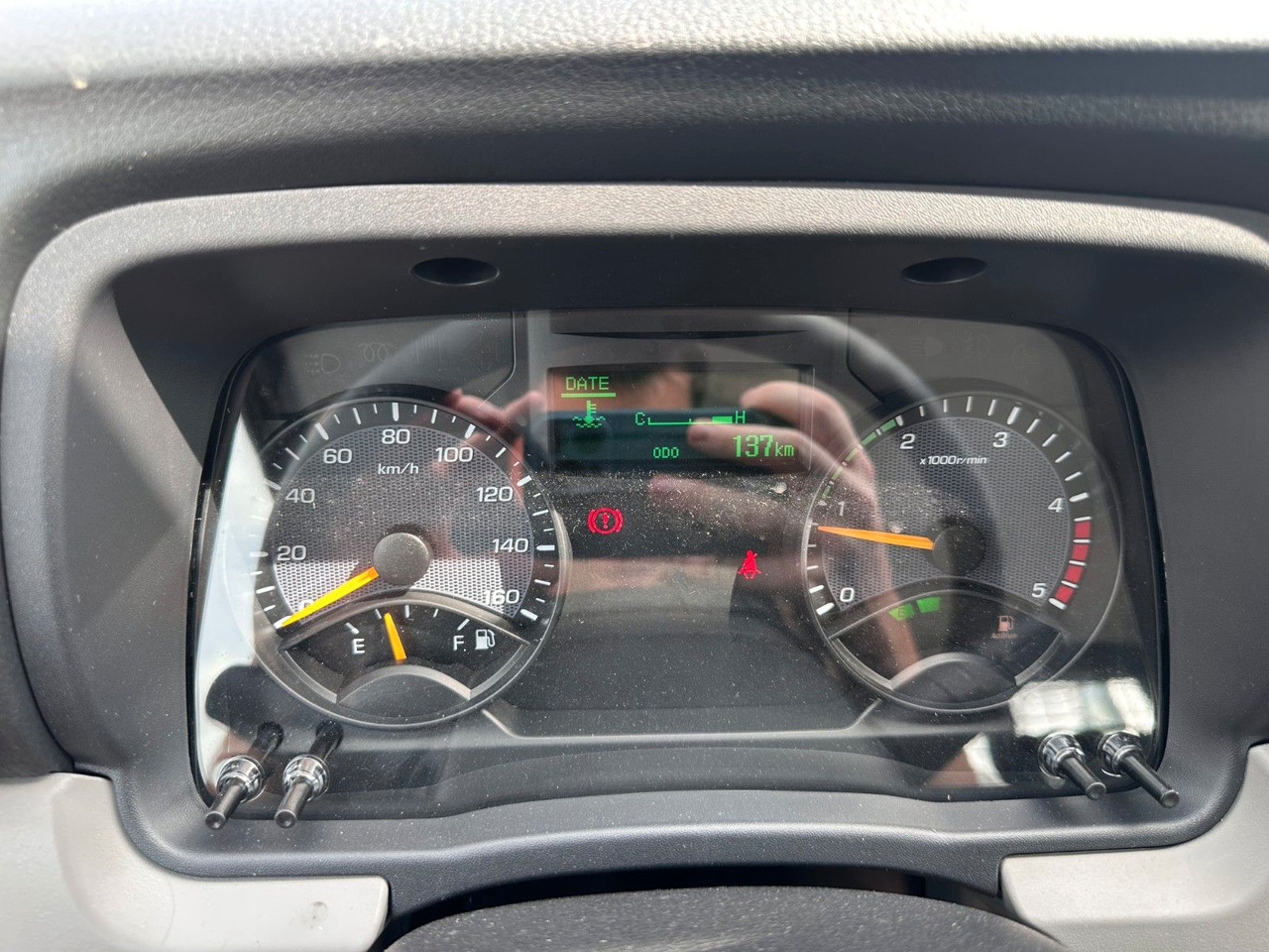 Mitsubishi Fuso Canter 3S13 Dreiseitenkipper - Kamioncine vetëshkarkuese: foto 4 Mitsubishi Fuso Canter 3S13 Dreiseitenkipper - Kamioncine vetëshkarkuese: foto 4