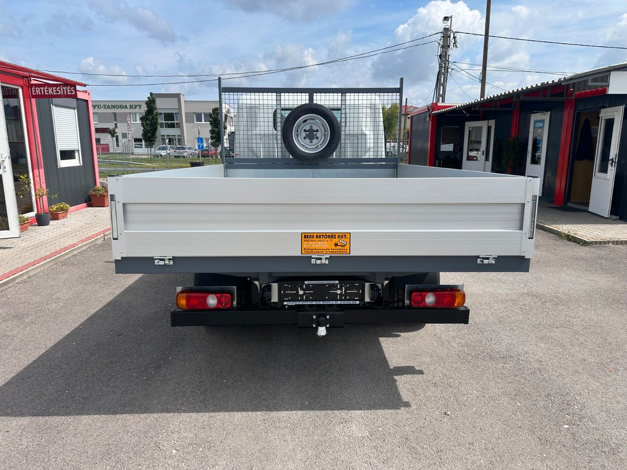 Mitsubishi Fuso Canter 3S13 Dreiseitenkipper - Kamioncine vetëshkarkuese: foto 5 Mitsubishi Fuso Canter 3S13 Dreiseitenkipper - Kamioncine vetëshkarkuese: foto 5