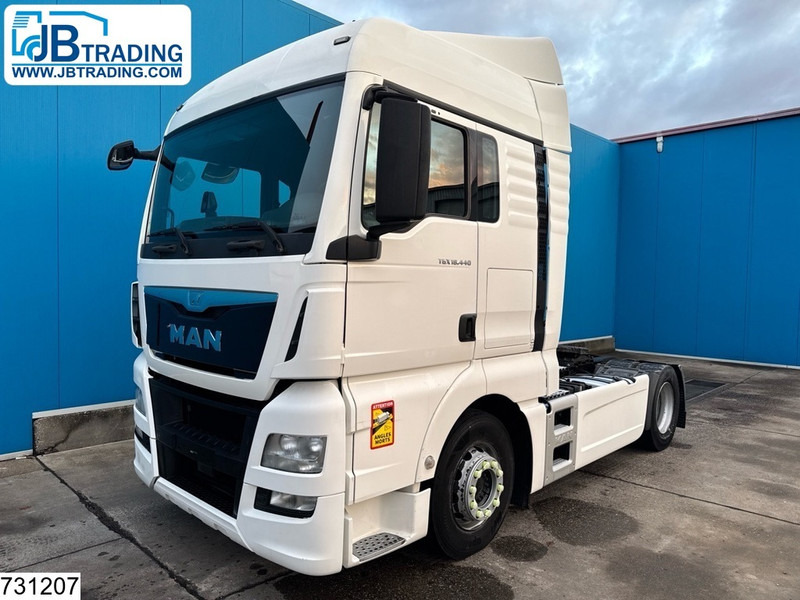 MAN TGX 18 440 EURO 6 - Gjysmë-kamion: foto 1 MAN TGX 18 440 EURO 6 - Gjysmë-kamion: foto 1