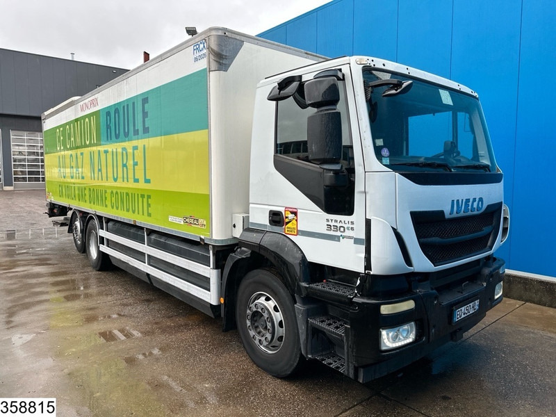 Iveco Stralis 6X2, EURO 6, Retarder, CNG - Kamion frigorifer: foto 3 Iveco Stralis 6X2, EURO 6, Retarder, CNG - Kamion frigorifer: foto 3