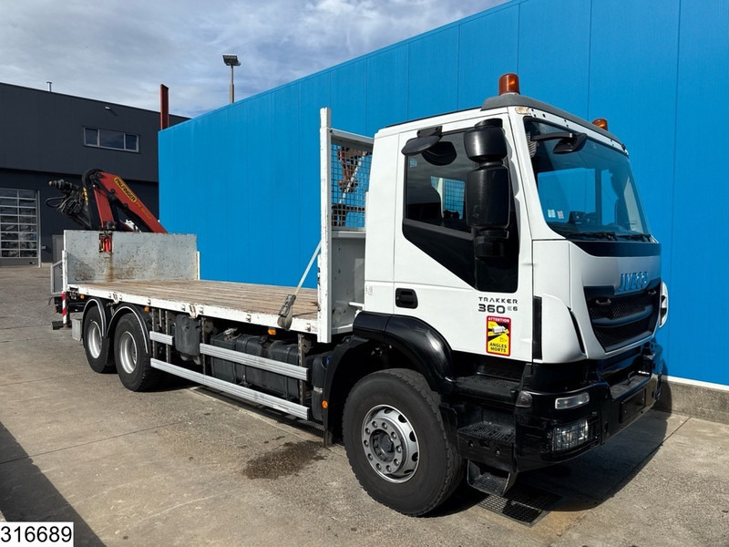Iveco Trakker 360 6x4, EURO 6, Palfinger, Remote - Kamion me karroceri të hapur, Kamion me vinç: foto 5 Iveco Trakker 360 6x4, EURO 6, Palfinger, Remote - Kamion me karroceri të hapur, Kamion me vinç: foto 5