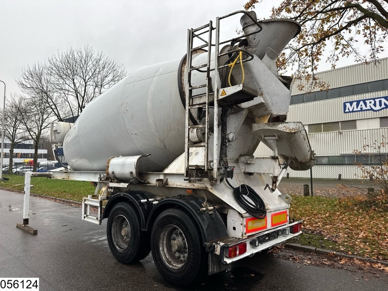 Liebherr Betonmixer Liebherr 10m3 - Gjysmë rimorkio betoniere: foto 3 Liebherr Betonmixer Liebherr 10m3 - Gjysmë rimorkio betoniere: foto 3