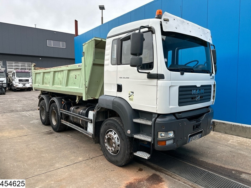 MAN TGA 33 350 6x4, Manual, Steel suspension - Kamion vetëshkarkues: foto 3 MAN TGA 33 350 6x4, Manual, Steel suspension - Kamion vetëshkarkues: foto 3