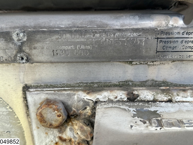 Magyar Bitum 30000 Liter, 1 Compartment - Gjysmë rimorkio me bot: foto 3 Magyar Bitum 30000 Liter, 1 Compartment - Gjysmë rimorkio me bot: foto 3