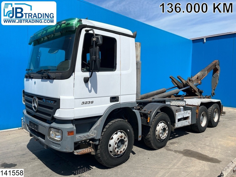 Mercedes-Benz Actros 3236 8x4, Steel suspension, 3 Pedals - Kamion vetëngarkues: foto 1 Mercedes-Benz Actros 3236 8x4, Steel suspension, 3 Pedals - Kamion vetëngarkues: foto 1