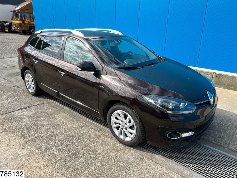 Renault ? Megane 1.5 Price includes VAT - Veturë: foto 4 Renault ? Megane 1.5 Price includes VAT - Veturë: foto 4