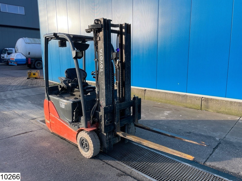 Toyota 8FBEKT18 1800KG, H 4.7M, 7764h, charger - Pirun elektrik: foto 3 Toyota 8FBEKT18 1800KG, H 4.7M, 7764h, charger - Pirun elektrik: foto 3