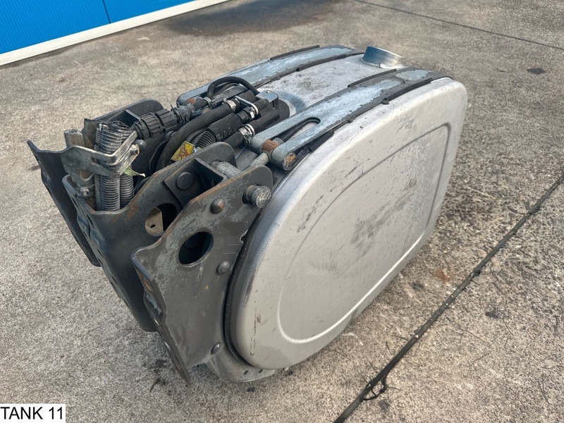 Universeel AdBlue Tank - Serbatori i karburantit: foto 2 Universeel AdBlue Tank - Serbatori i karburantit: foto 2