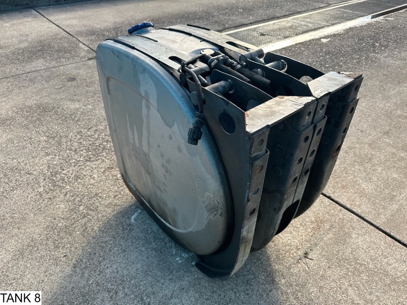 Universeel AdBlue Tank - Serbatori i karburantit: foto 4 Universeel AdBlue Tank - Serbatori i karburantit: foto 4