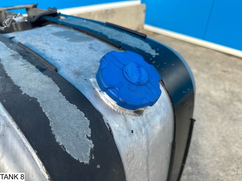 Universeel AdBlue Tank - Serbatori i karburantit: foto 5 Universeel AdBlue Tank - Serbatori i karburantit: foto 5