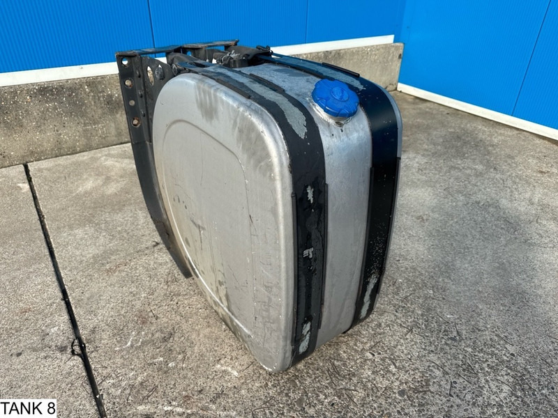 Universeel AdBlue Tank - Serbatori i karburantit: foto 3 Universeel AdBlue Tank - Serbatori i karburantit: foto 3