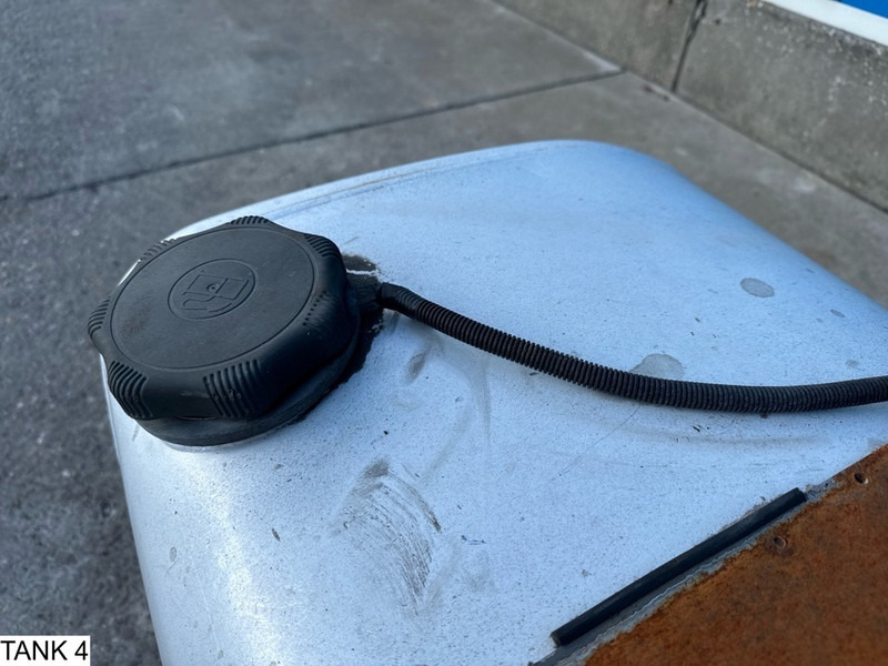 Universeel Brandstoftank - Serbatori i karburantit për Kamioni: foto 4 Universeel Brandstoftank - Serbatori i karburantit për Kamioni: foto 4