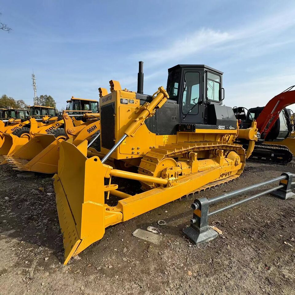 SHANTUI Equipped With Heavy Blade & Ripper For Dozing & Ripping ,high quality,second hand, low working hoursSD22 - Buldozer: foto 3 SHANTUI Equipped With Heavy Blade & Ripper For Dozing & Ripping ,high quality,second hand, low working hoursSD22 - Buldozer: foto 3