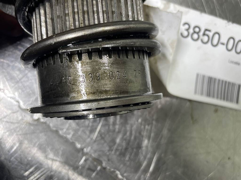 Atlas AR65-ZF AP-R725-4472339024-Differential parts - Bosht dhe pjesë këmbimi për Makineri ndërtimi: foto 3 Atlas AR65-ZF AP-R725-4472339024-Differential parts - Bosht dhe pjesë këmbimi për Makineri ndërtimi: foto 3