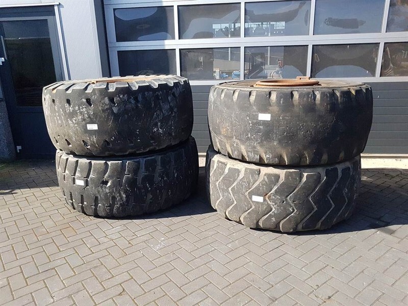 Case 921C-Michelin 26.5R25-Tire/Reifen/Band - Goma dhe bandazhe për Makineri ndërtimi: foto 1 Case 921C-Michelin 26.5R25-Tire/Reifen/Band - Goma dhe bandazhe për Makineri ndërtimi: foto 1