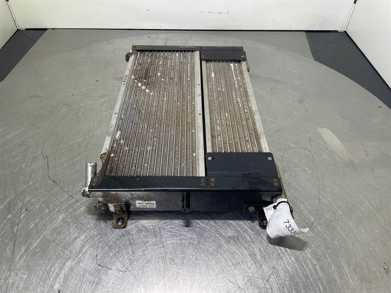 Cat 924G-239-6770-Cooler/Kühler/Koeler - Motori për Makineri ndërtimi: foto 2 Cat 924G-239-6770-Cooler/Kühler/Koeler - Motori për Makineri ndërtimi: foto 2
