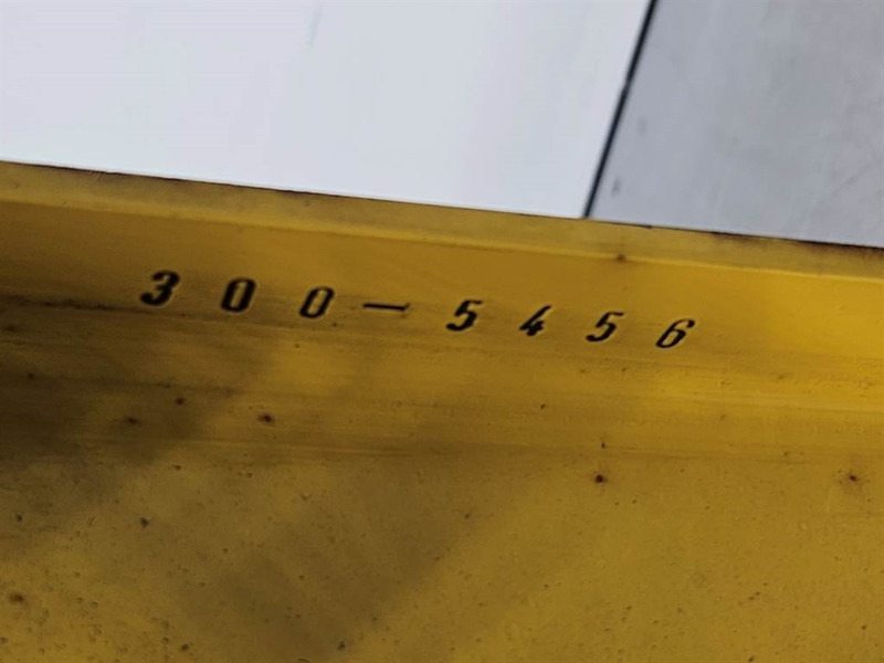 Cat 966H-300-5456-Fender bracket/Halter/Steun - Telajo/ Shasia për Makineri ndërtimi: foto 5 Cat 966H-300-5456-Fender bracket/Halter/Steun - Telajo/ Shasia për Makineri ndërtimi: foto 5