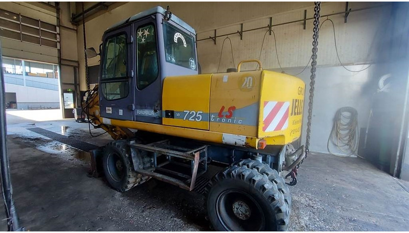 Furukawa W 725 LS (For parts) - Ekskavator me goma: foto 3 Furukawa W 725 LS (For parts) - Ekskavator me goma: foto 3