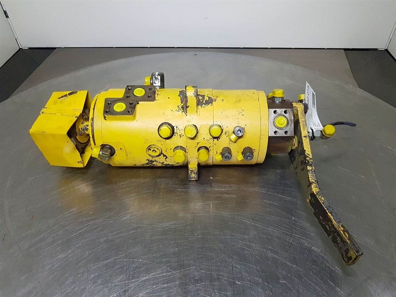 Furukawa W725LS-Swing joint/Drehdurchführung/Draaidoorvoer - Sistemi hidraulik për Makineri ndërtimi: foto 1 Furukawa W725LS-Swing joint/Drehdurchführung/Draaidoorvoer - Sistemi hidraulik për Makineri ndërtimi: foto 1