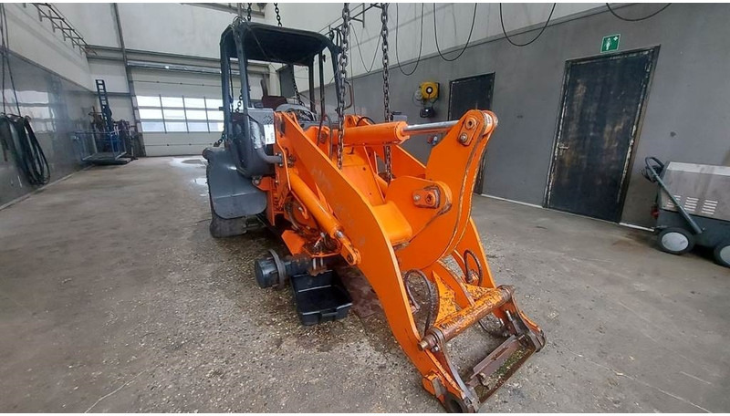 Hitachi ZW 95 LSD - (For parts) - Fadrom me goma: foto 3 Hitachi ZW 95 LSD - (For parts) - Fadrom me goma: foto 3