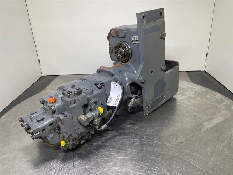Liebherr A924B-5010430-Transmission with pump - Kutia e marsheve për Makineri ndërtimi: foto 4 Liebherr A924B-5010430-Transmission with pump - Kutia e marsheve për Makineri ndërtimi: foto 4
