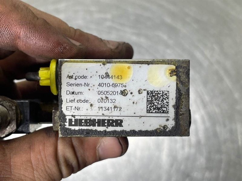 Liebherr L524-10444143 / 11341172-Lubricating system - Telajo/ Shasia për Makineri ndërtimi: foto 5 Liebherr L524-10444143 / 11341172-Lubricating system - Telajo/ Shasia për Makineri ndërtimi: foto 5