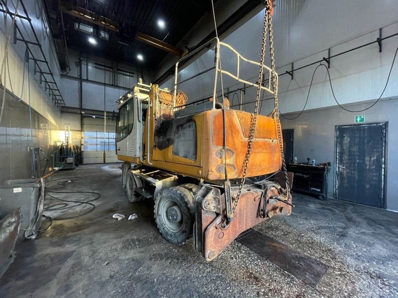 Liebherr LH 22 M - (For parts) - Ekskavator me goma: foto 2 Liebherr LH 22 M - (For parts) - Ekskavator me goma: foto 2