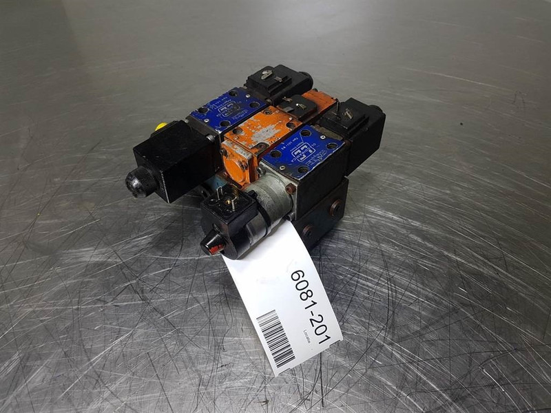 Rexroth 4WE 6 TA51/AG12Z4 - Valve/Ventile/Ventiel - Sistemi hidraulik: foto 2 Rexroth 4WE 6 TA51/AG12Z4 - Valve/Ventile/Ventiel - Sistemi hidraulik: foto 2