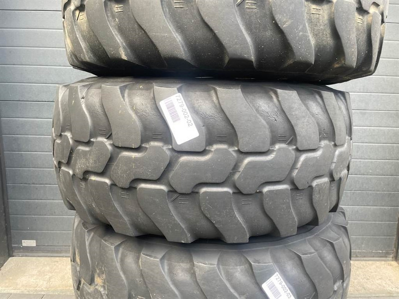 Terex AL80-Dunlop 405/70R18 (15.5/70R18)-Tire/Reifen - Goma dhe bandazhe për Makineri ndërtimi: foto 3 Terex AL80-Dunlop 405/70R18 (15.5/70R18)-Tire/Reifen - Goma dhe bandazhe për Makineri ndërtimi: foto 3
