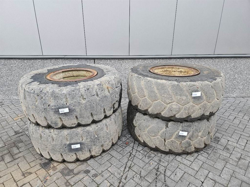 Terex TL260S-20.5R25-Tire/Reifen/Band - Goma dhe bandazhe për Makineri ndërtimi: foto 1 Terex TL260S-20.5R25-Tire/Reifen/Band - Goma dhe bandazhe për Makineri ndërtimi: foto 1