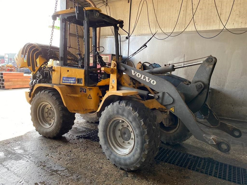 Volvo L 30 B-Z / SX (For parts) - Fadrom me goma: foto 2 Volvo L 30 B-Z / SX (For parts) - Fadrom me goma: foto 2