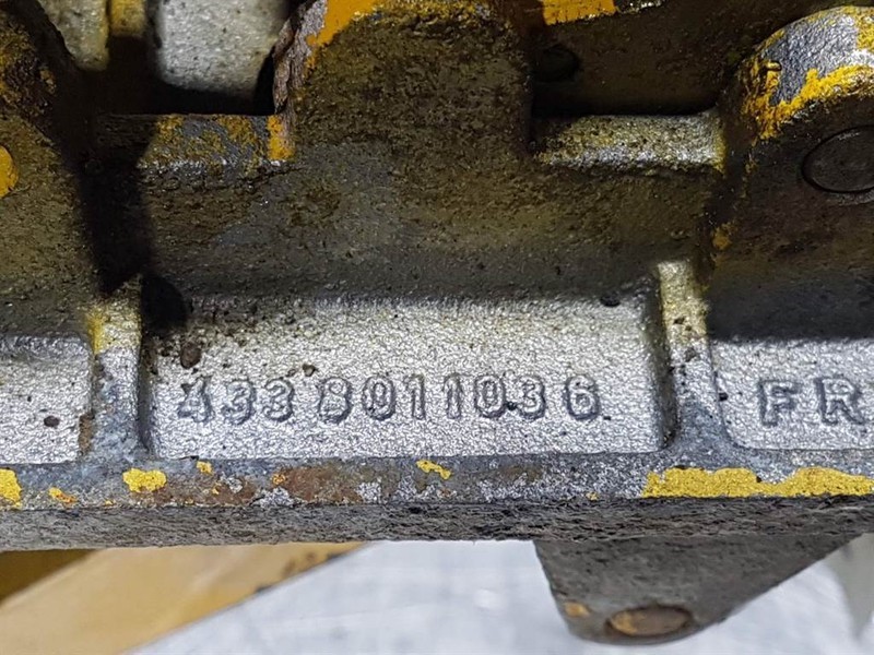 Zettelmeyer ZL1001 - Brake pedal - Kabina dhe interier për Makineri ndërtimi: foto 4 Zettelmeyer ZL1001 - Brake pedal - Kabina dhe interier për Makineri ndërtimi: foto 4