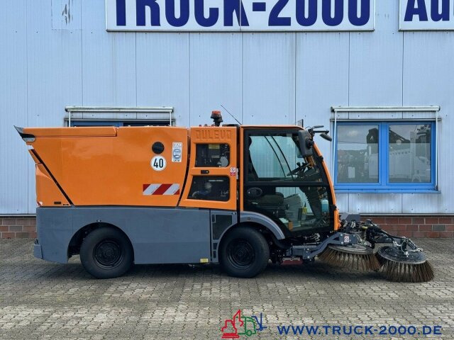 DULEVO 2000 3 Besen- 4x4Allrad- 4 Radlenkung - Makinë fshirëse për rrugët: foto 5 DULEVO 2000 3 Besen- 4x4Allrad- 4 Radlenkung - Makinë fshirëse për rrugët: foto 5