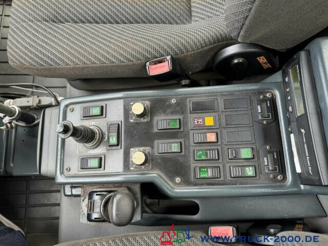 Multicar M30 6x4 3 Achsen Winterdienst Schild +Streuer - Kamioncine: foto 5 Multicar M30 6x4 3 Achsen Winterdienst Schild +Streuer - Kamioncine: foto 5