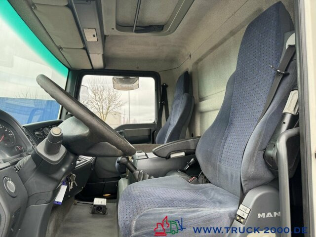 Interior photo 1: Lizingu i MAN TGL 8.180 LBW BÄR 1.000 kg Standheizung + Klima MAN TGL 8.180 LBW BÄR 1.000 kg Standheizung + Klima
