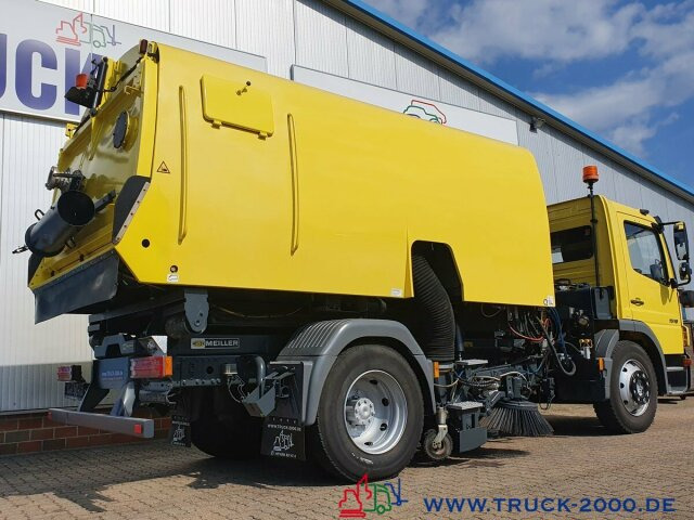 Mercedes-Benz 1518 Winterdienst - Streuer - Kehrmaschine 1.Hd - Makinë fshirëse për rrugët: foto 4 Mercedes-Benz 1518 Winterdienst - Streuer - Kehrmaschine 1.Hd - Makinë fshirëse për rrugët: foto 4