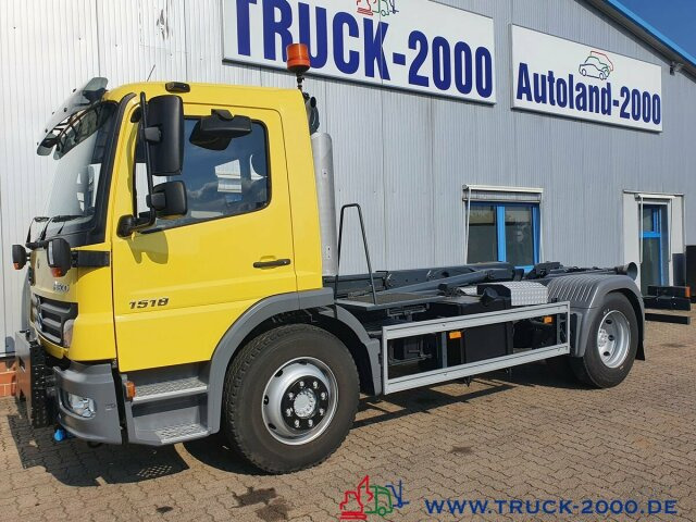 Mercedes-Benz 1518 Winterdienst - Streuer - Kehrmaschine 1.Hd - Makinë fshirëse për rrugët: foto 5 Mercedes-Benz 1518 Winterdienst - Streuer - Kehrmaschine 1.Hd - Makinë fshirëse për rrugët: foto 5
