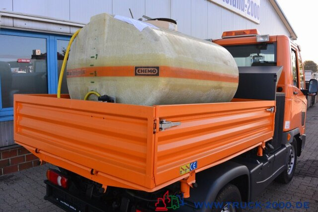 Multicar M30 4x4 Leitpfostenwaschanlage + 1.000 Ltr Tank - Kamion vetëshkarkues, Mjet bujqësor/ Special: foto 5 Multicar M30 4x4 Leitpfostenwaschanlage + 1.000 Ltr Tank - Kamion vetëshkarkues, Mjet bujqësor/ Special: foto 5
