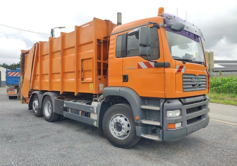 MAN TGA 26.320 6x2 garbage truck ZOELLER - Kamion mbeturinash: foto 2 MAN TGA 26.320 6x2 garbage truck ZOELLER - Kamion mbeturinash: foto 2