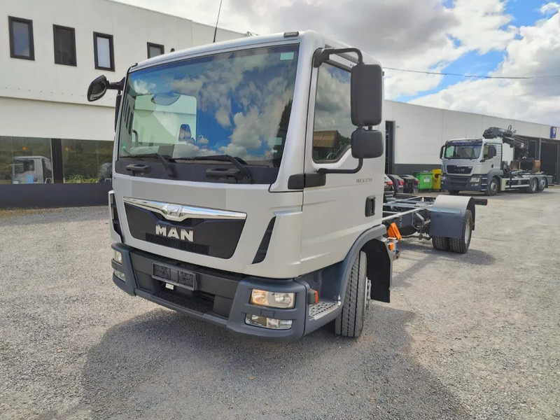MAN TGL 12.250 Chassis cabine Euro6 - Kamion kabinë-shasi: foto 2 MAN TGL 12.250 Chassis cabine Euro6 - Kamion kabinë-shasi: foto 2