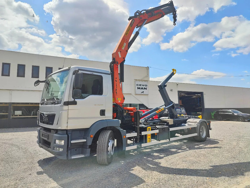 MAN TGM 18.290 4x2 Euro 6 + Crane Palfinger PK15500 - Kamion vetëngarkues, Kamion me vinç: foto 1 MAN TGM 18.290 4x2 Euro 6 + Crane Palfinger PK15500 - Kamion vetëngarkues, Kamion me vinç: foto 1