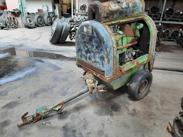 Deutz F2L912 - Kompresor ajri: foto 1 Deutz F2L912 - Kompresor ajri: foto 1