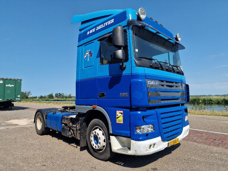 DAF XF105.460 - Gjysmë-kamion: foto 5 DAF XF105.460 - Gjysmë-kamion: foto 5