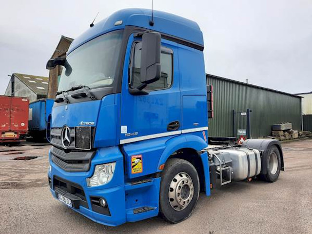 Mercedes-Benz ACTROS 1843 - Gjysmë-kamion: foto 2 Mercedes-Benz ACTROS 1843 - Gjysmë-kamion: foto 2