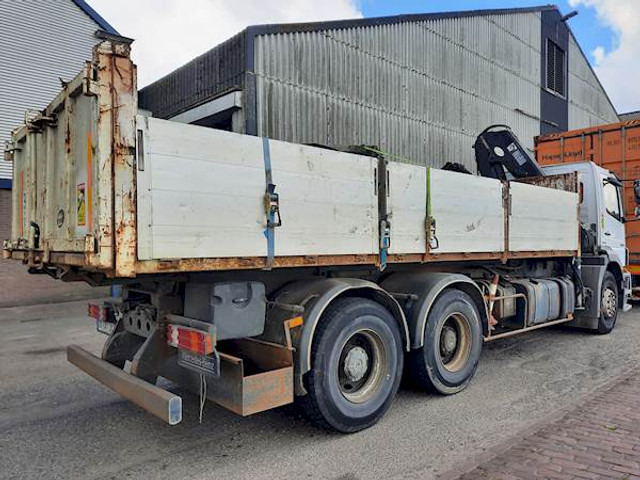 Mercedes-Benz 2633 6X4 - Kamion vetëshkarkues: foto 4 Mercedes-Benz 2633 6X4 - Kamion vetëshkarkues: foto 4